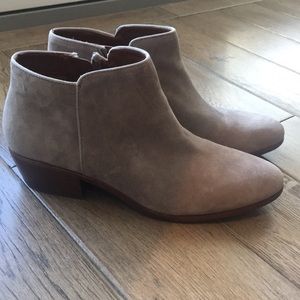 NWOT Sam Edelman Petty Chelsea Boot